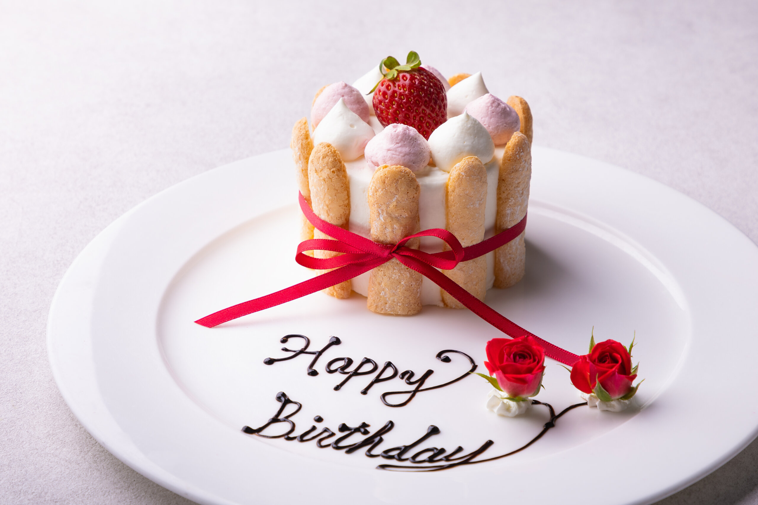 ホテルメイドケーキのご予約はこちらのアイキャッチ画像