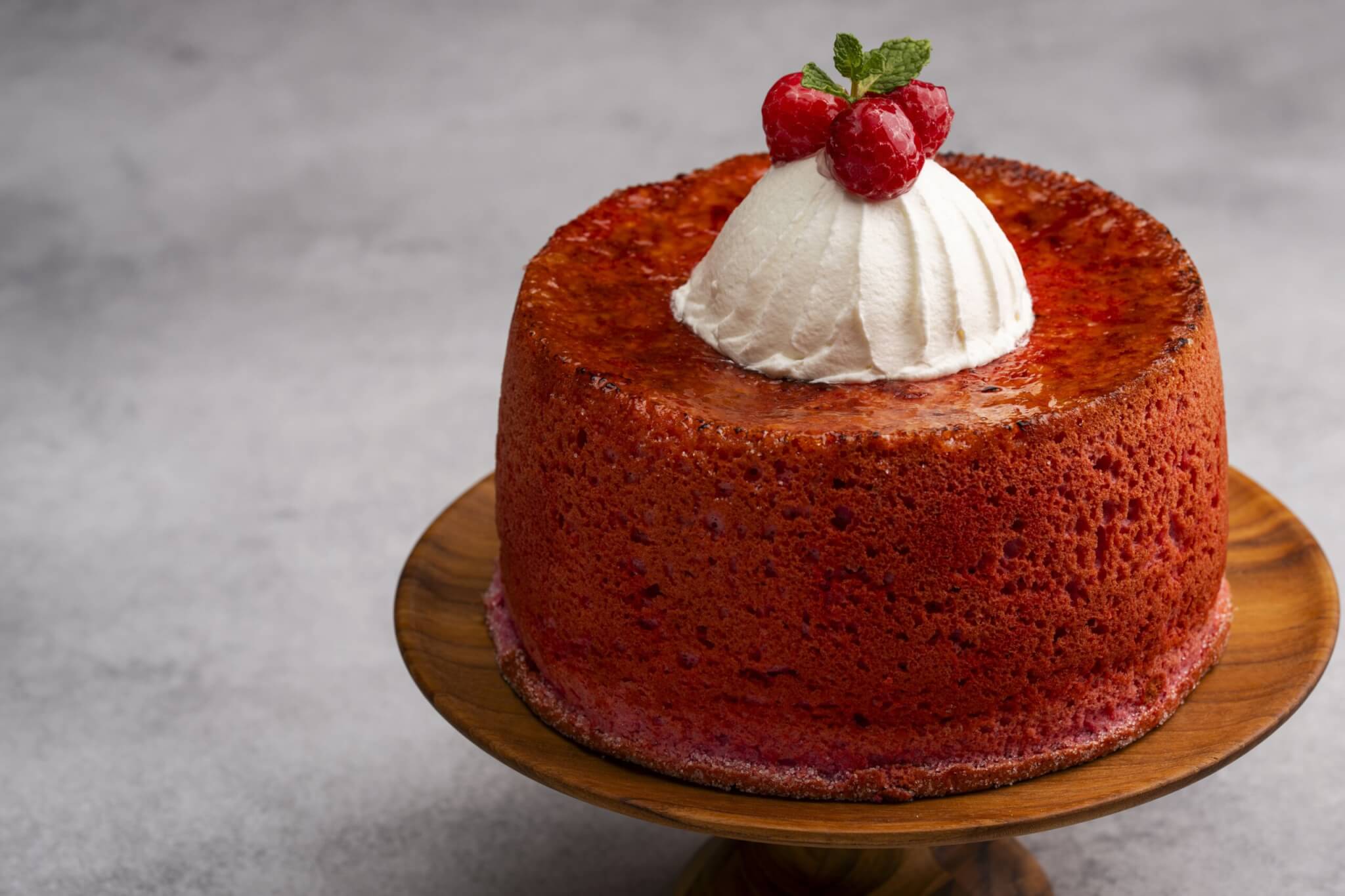 【沖縄ハーバービューホテルの味】お客様の熱いご要望にお応えして、シフォンルージュ再登場。のアイキャッチ画像