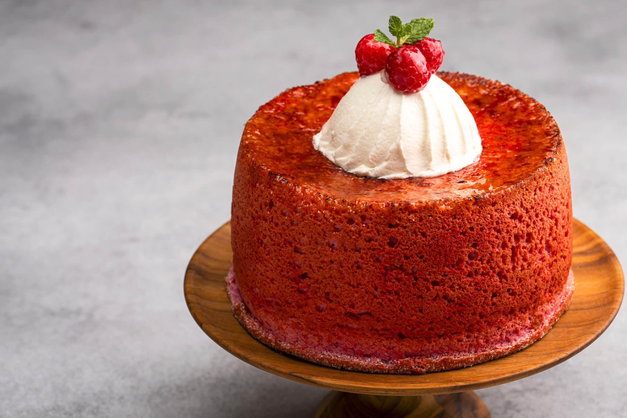 【沖縄ハーバービューホテルの味】お客様の熱いご要望にお応えして、シフォンルージュ再登場。のアイキャッチ画像